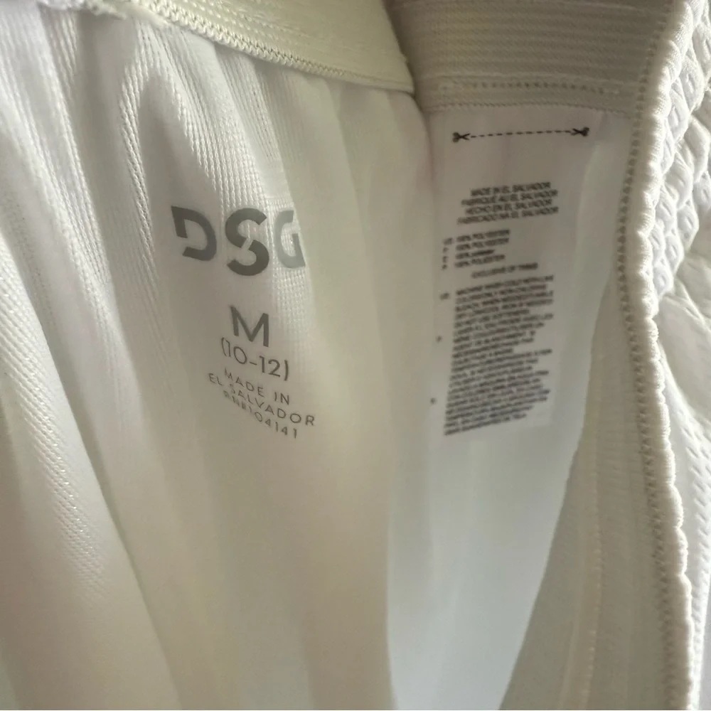 White DSG Girls‎ Athletic Shorts Medium 10-12 New with tag Basketball shorts